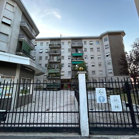Your Home In Milan - Elegant & Comfortable Stay Exterior photo